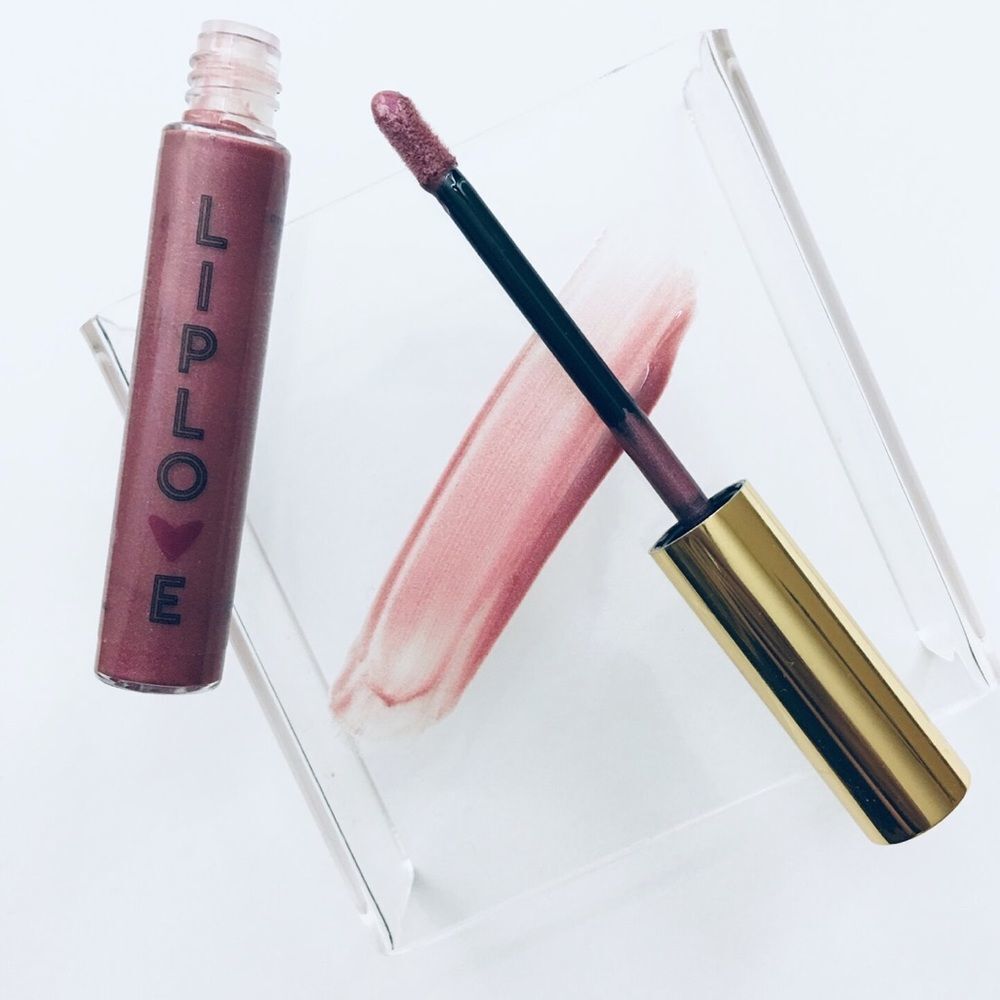 NWT Liplove Lipgloss - Glory